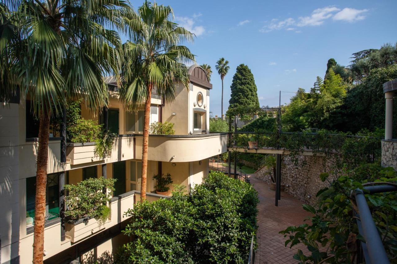 Beautiful Apartment In The Centre Of Ταορμίνα Εξωτερικό φωτογραφία