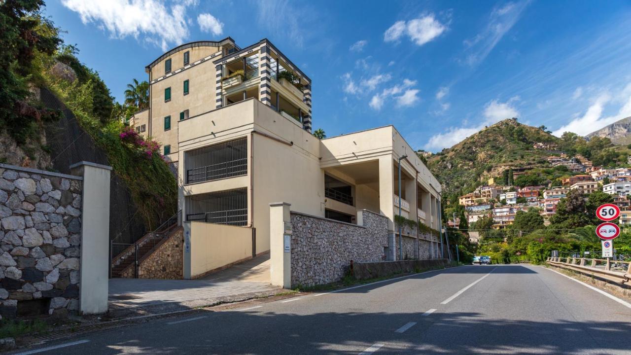 Beautiful Apartment In The Centre Of Ταορμίνα Εξωτερικό φωτογραφία